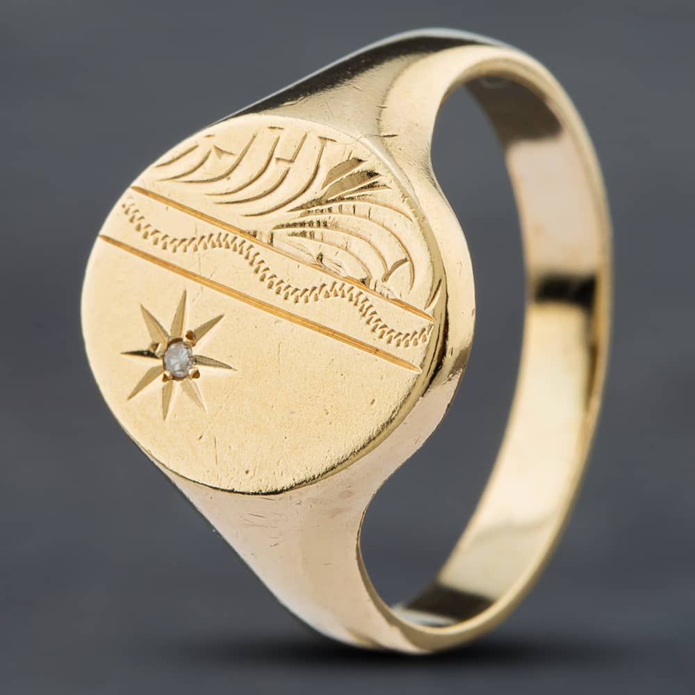 Second Hand 9ct Yellow Gold Diamond Oval Engraved Signet Ring