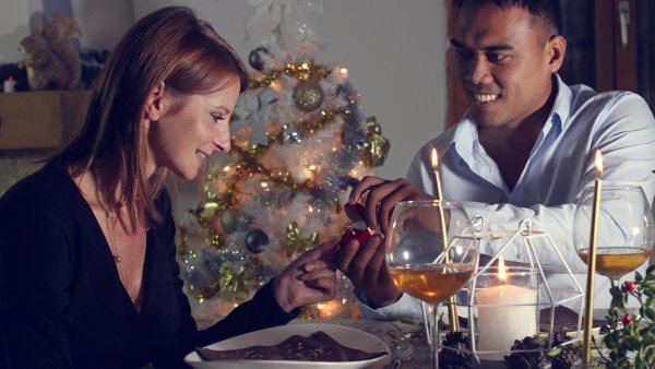 Candlelit_Proposal_at_Home
