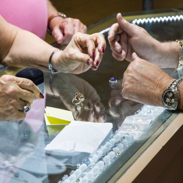 Cash for Gold event at T.H.Baker Halesowen