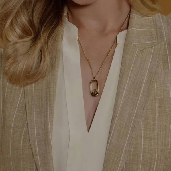 Christmas_Gifts_under_£200_Necklace_BOSS