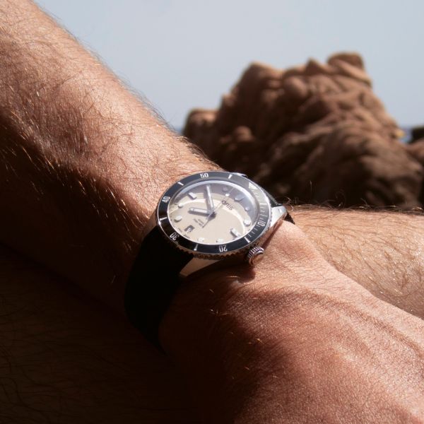 Closer Look Oris New Launch Divers Watch