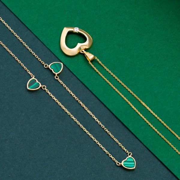 Gold Jewellery Makes the Perfect Christmas Gift