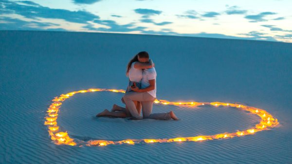 Holiday_Lights_Stroll