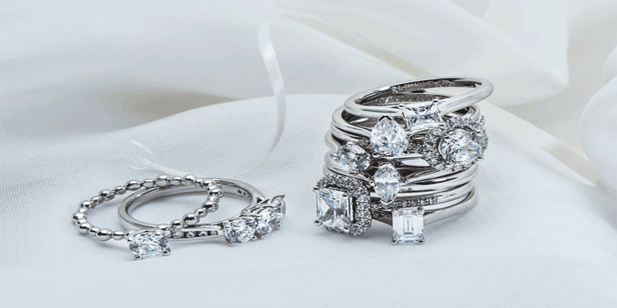 How to clean diamond rings
