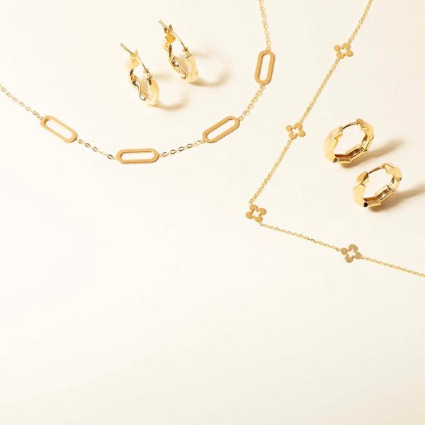 Layered Gold Necklaces - Latest Gold Jewellery Trends