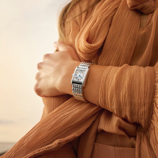 Longines_Mini_DolceVita_for_Spring_2025