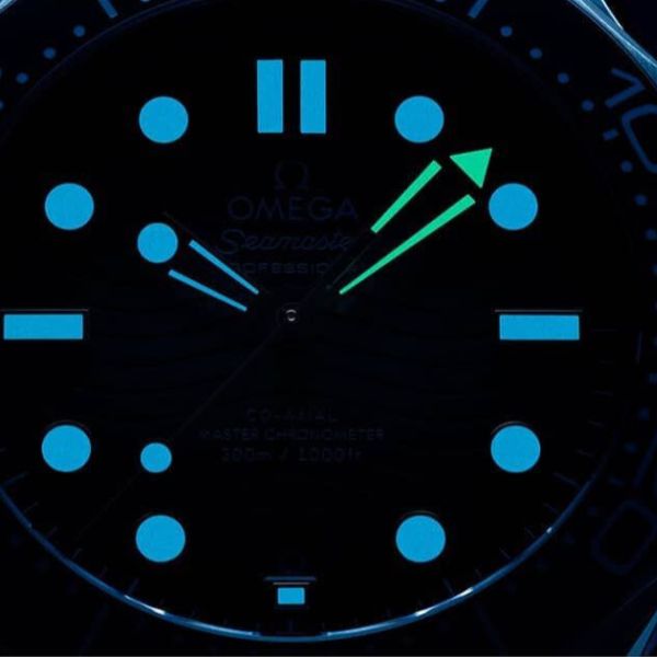 OMEGA light blue Super-LumiNova