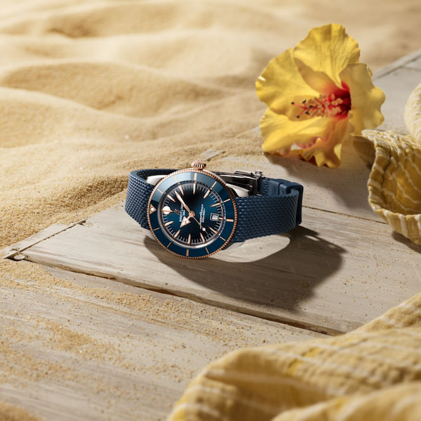 Breitling Mens Superocean Heritage B31 Automatic 44mm Blue & Rose Gold Rubber Strap Watch