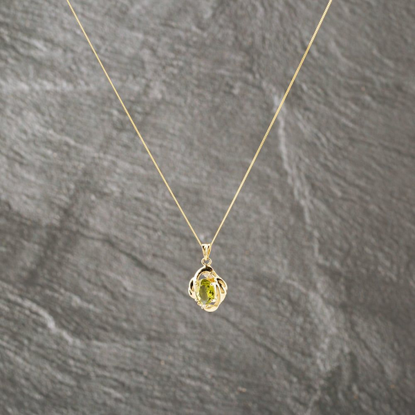 Second Hand 9ct Yellow Gold Peridot & Diamond Oval Pendant & 18 Inch Curb