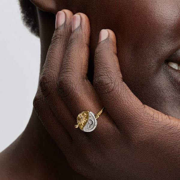PANDORA 14ct Yellow Gold Plated Sterling Silver Sun & Moon Reversible Medallion Ring