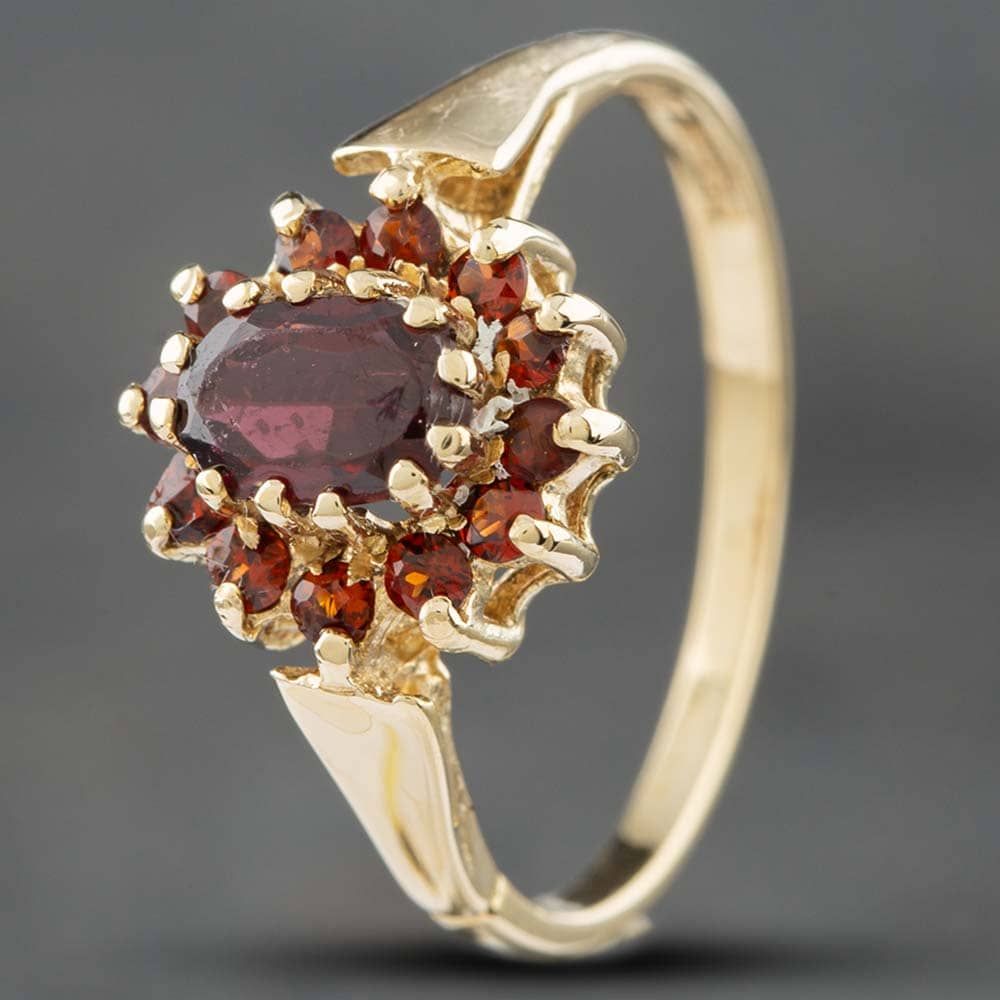 Second Hand 9ct Yellow Gold Garnet Oval Cluster Ring 41101030 - thbaker ...