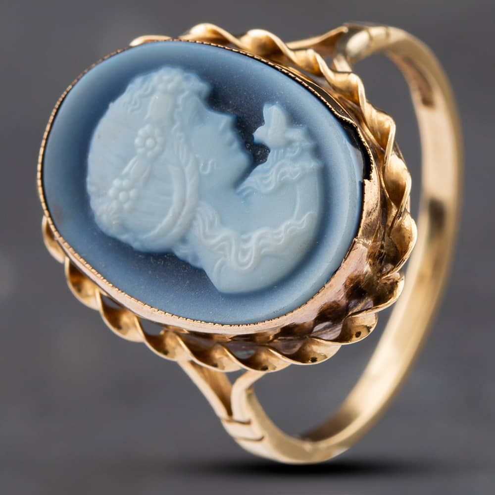 Second Hand 9ct Yellow Gold Blue White Oval Cameo Ring 41101950