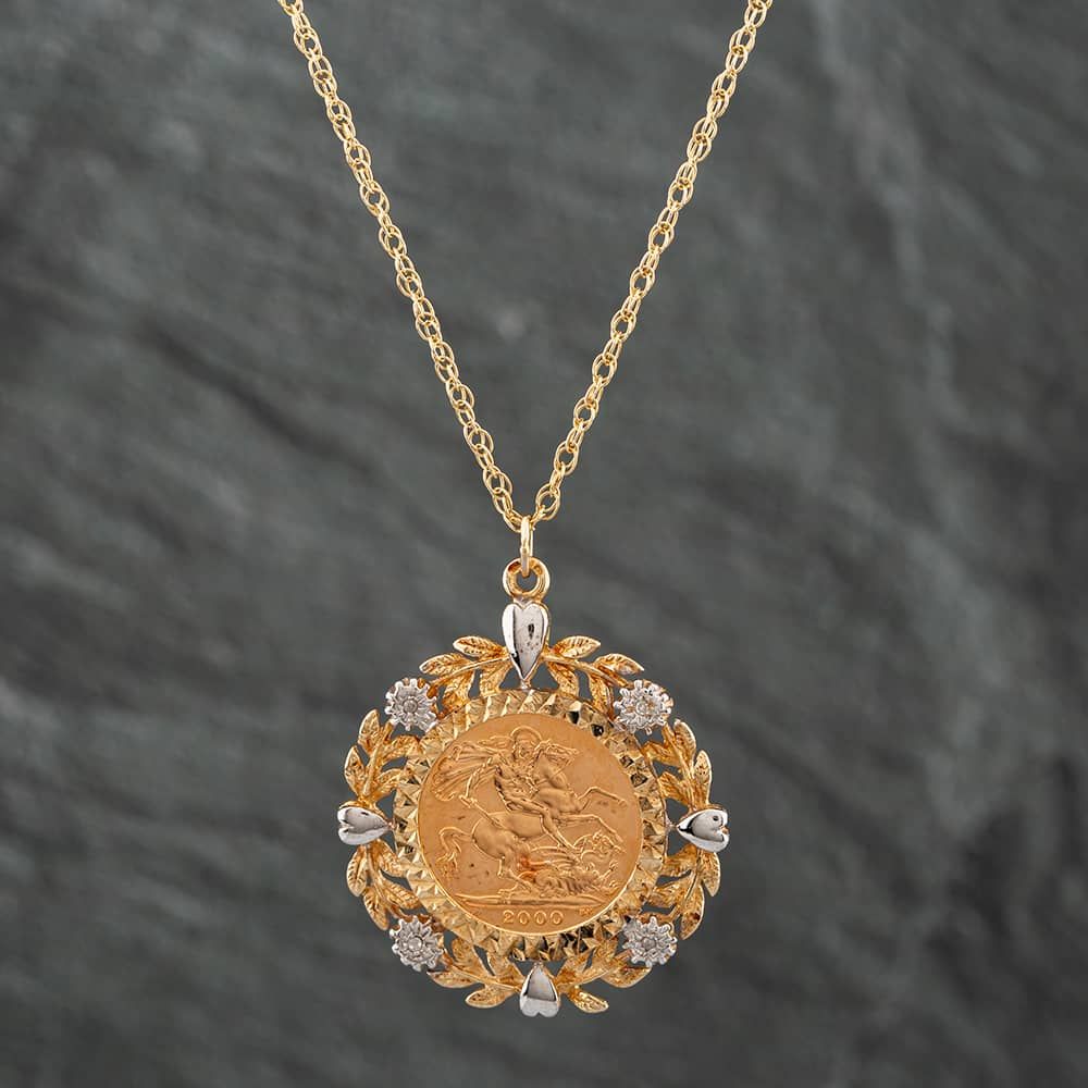 Second Hand Two Colour Gold Single Cut Diamond 2000 Elizabeth Half  Sovereign Coin Keeper Pendant 18 Inch Prince Of Wales Chain 41141367
