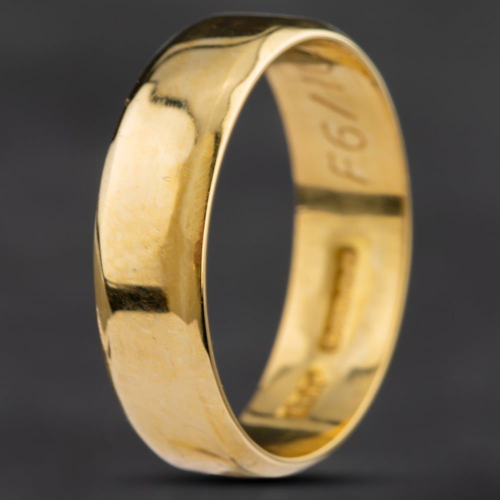 Second Hand 18ct Yellow Gold Bevel Edge 6mm Plain Wedding Ring